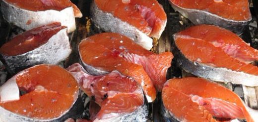 Соленая красная рыба