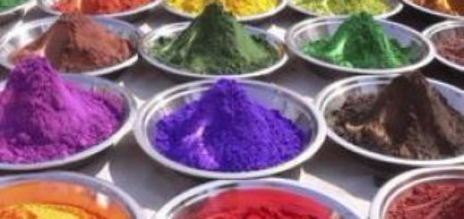 Много порошков химических веществ