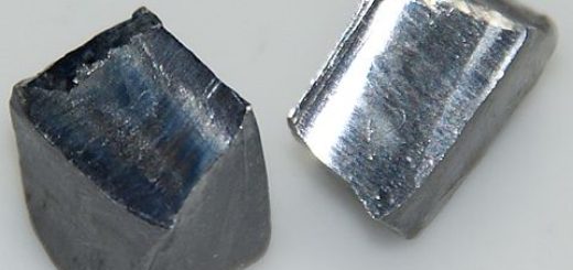 Куски свинца