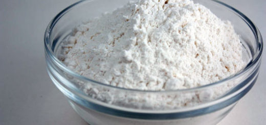 Мука в миске