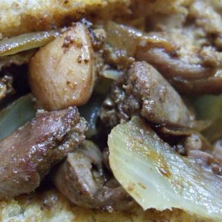 Куриные сердечки тушеные