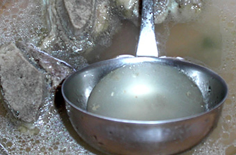 Бульон, сваринный в СВЧ-печи