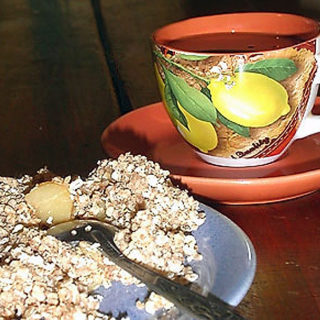 Овсяный крамбл с яблоками, из СВЧ