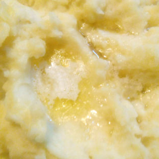 Пюре картофельное, приготовленное в СВЧ-печи